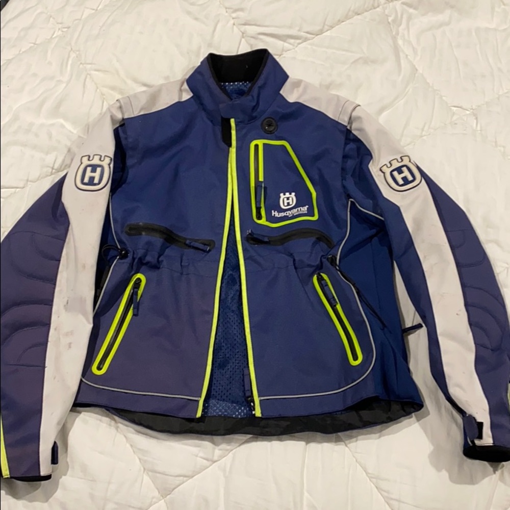 Motorcycle jacket
